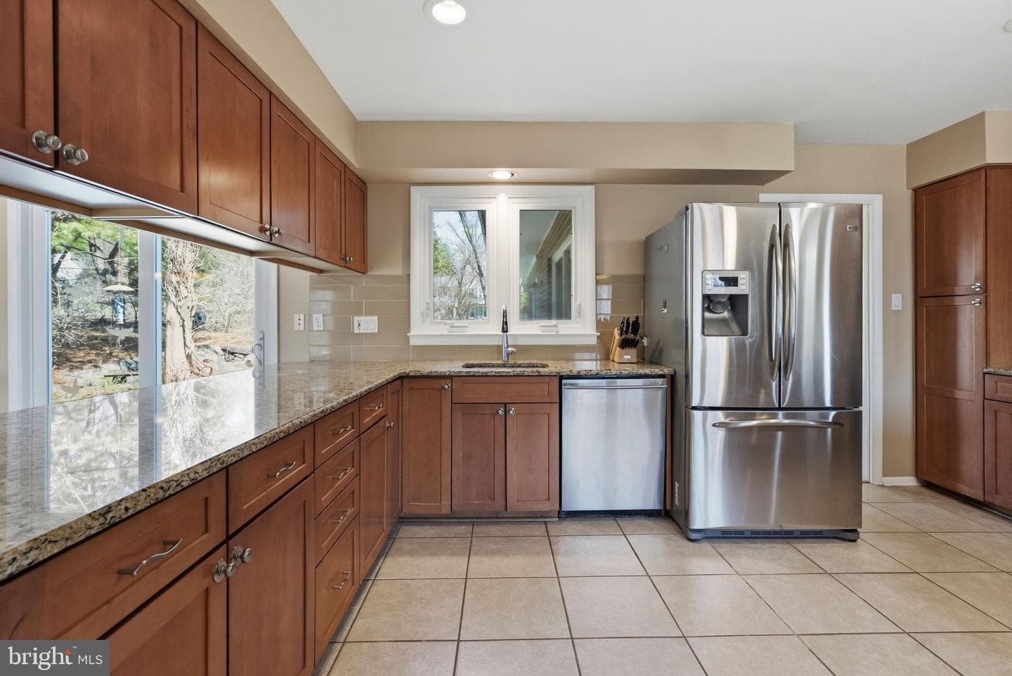 1561 Tanglewood photo 12