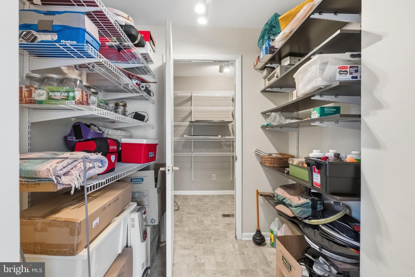 1561 Tanglewood photo 25