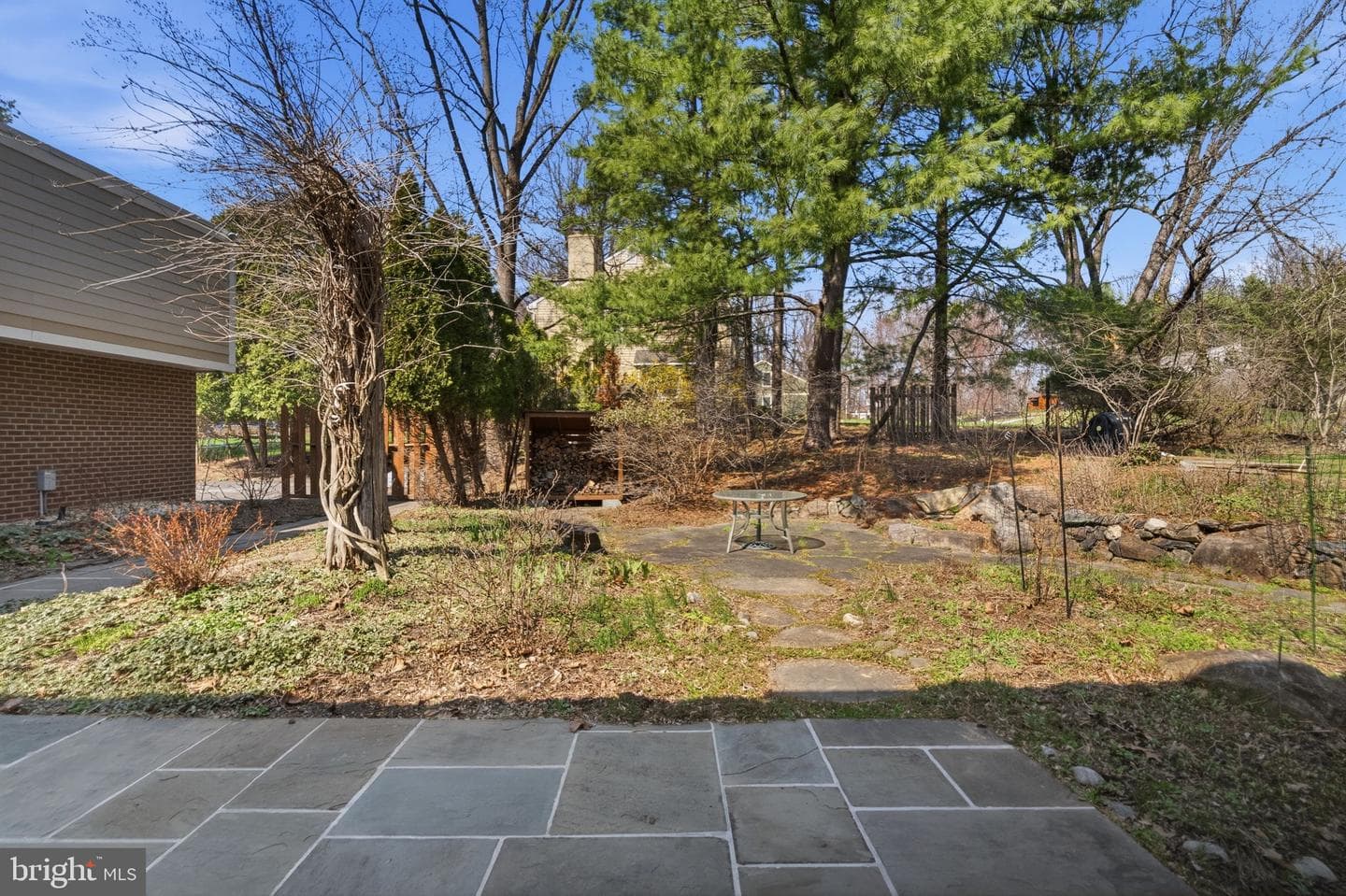 1561 Tanglewood photo 45