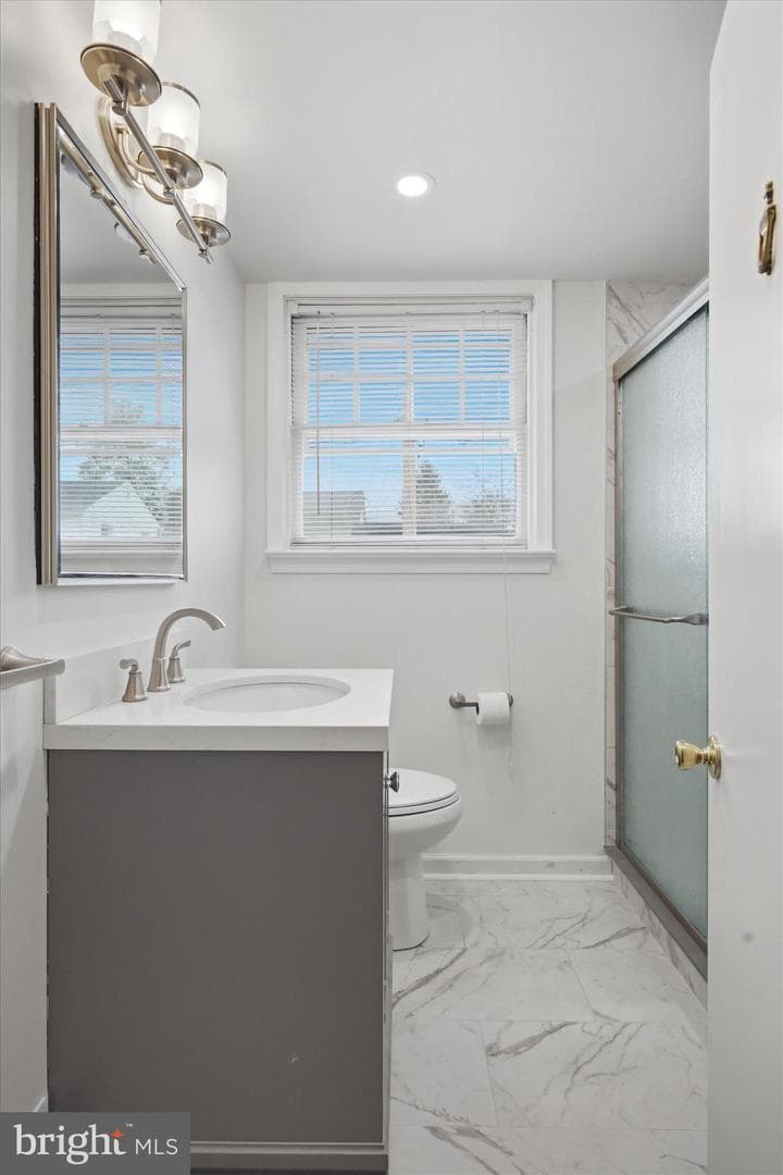 547 Dorothy Lane photo 11