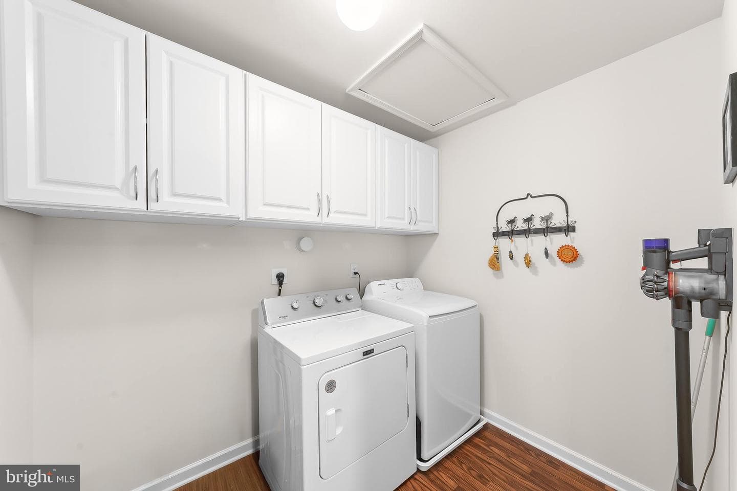 292 Kestrel Court photo 27