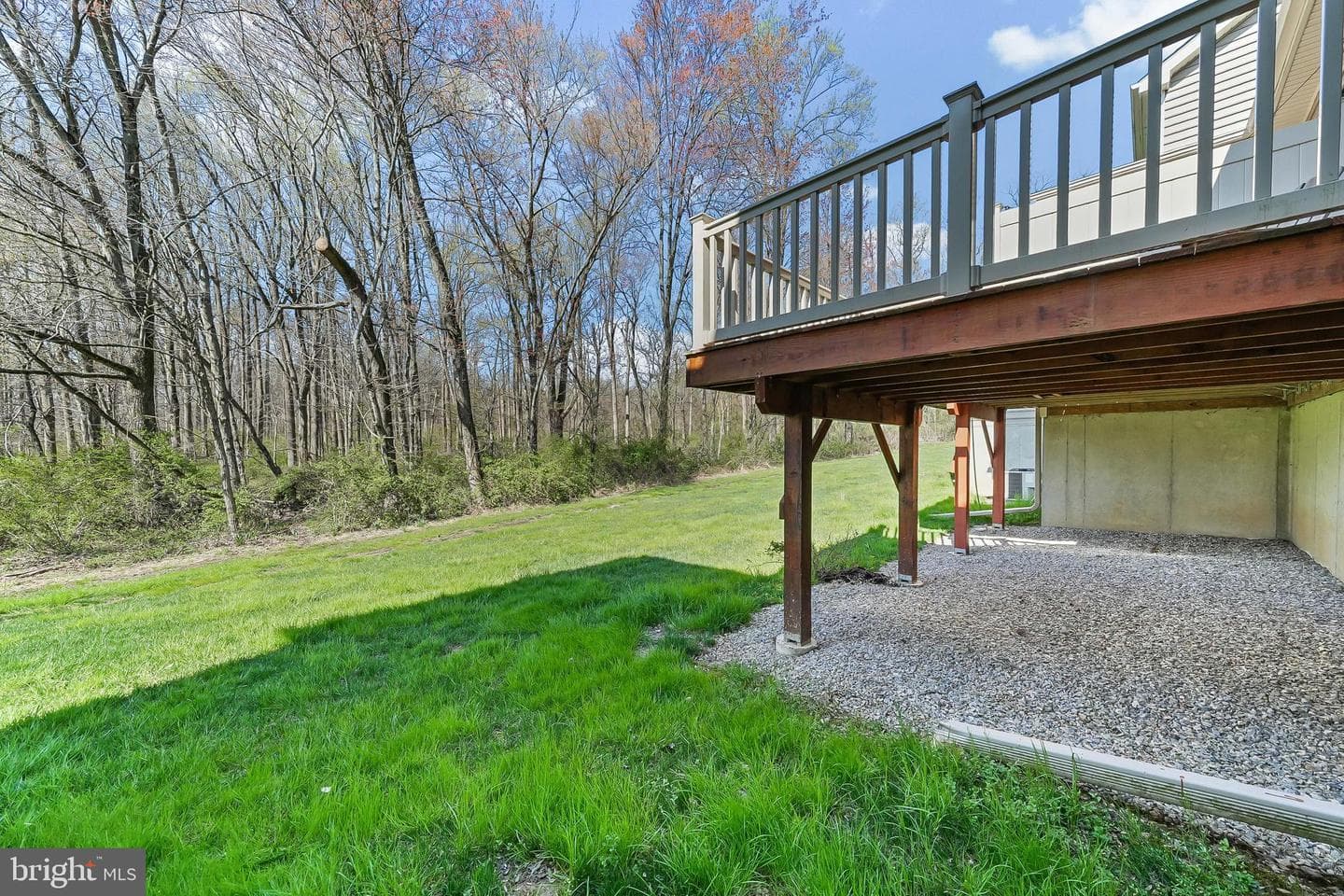 292 Kestrel Court photo 36