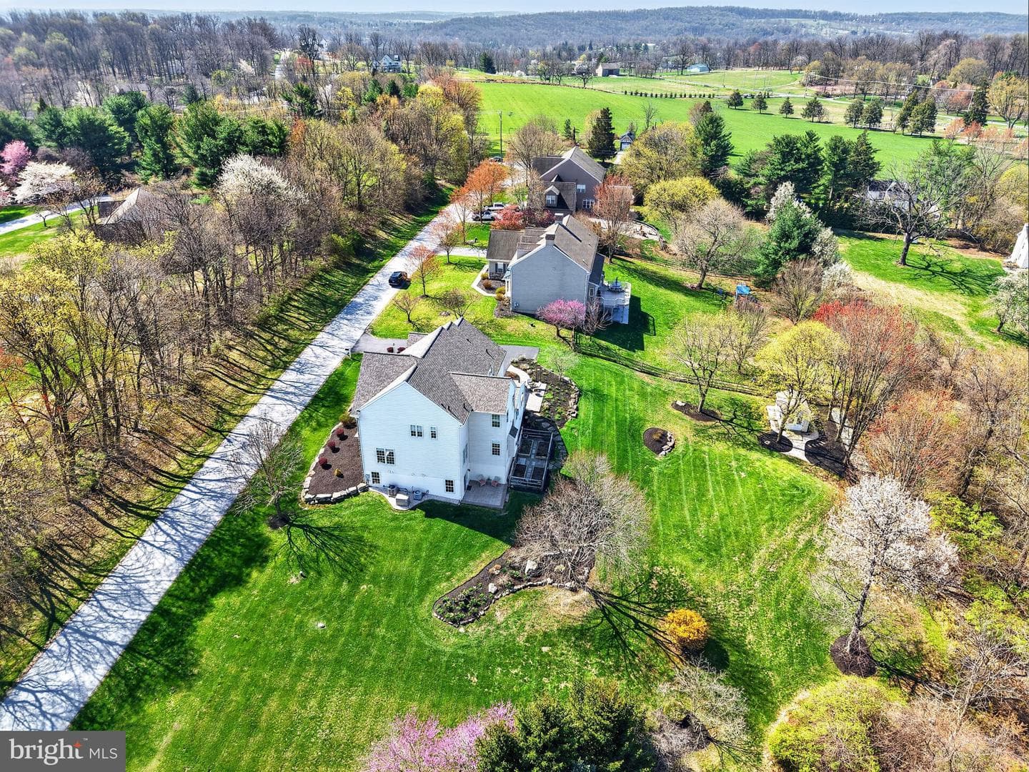 19 Steepleview Drive photo 48