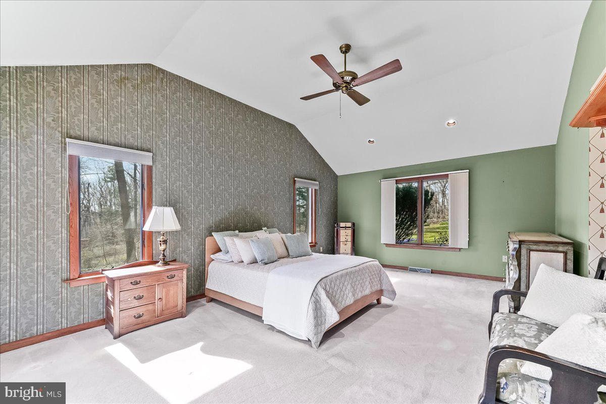9 Adams Way photo 18