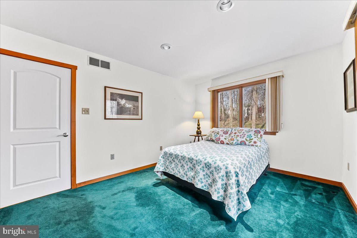 9 Adams Way photo 22
