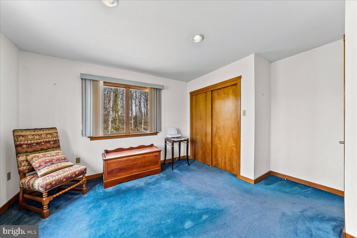9 Adams Way photo 24