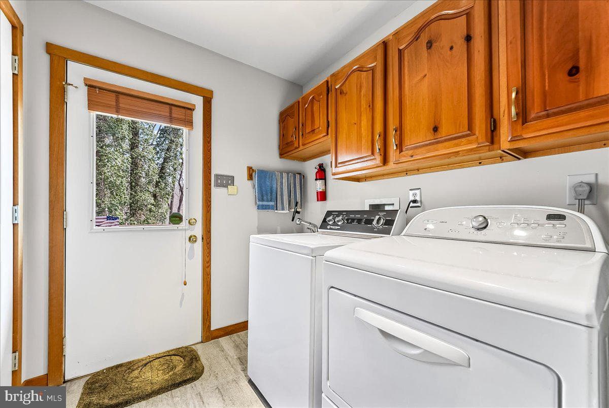 9 Adams Way photo 26