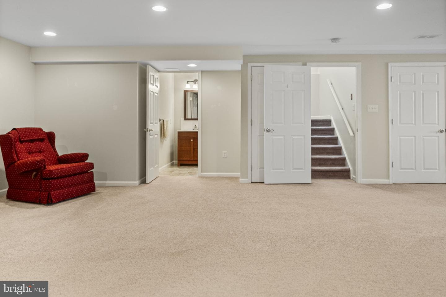 2103 Jacobs Mill Circle photo 27
