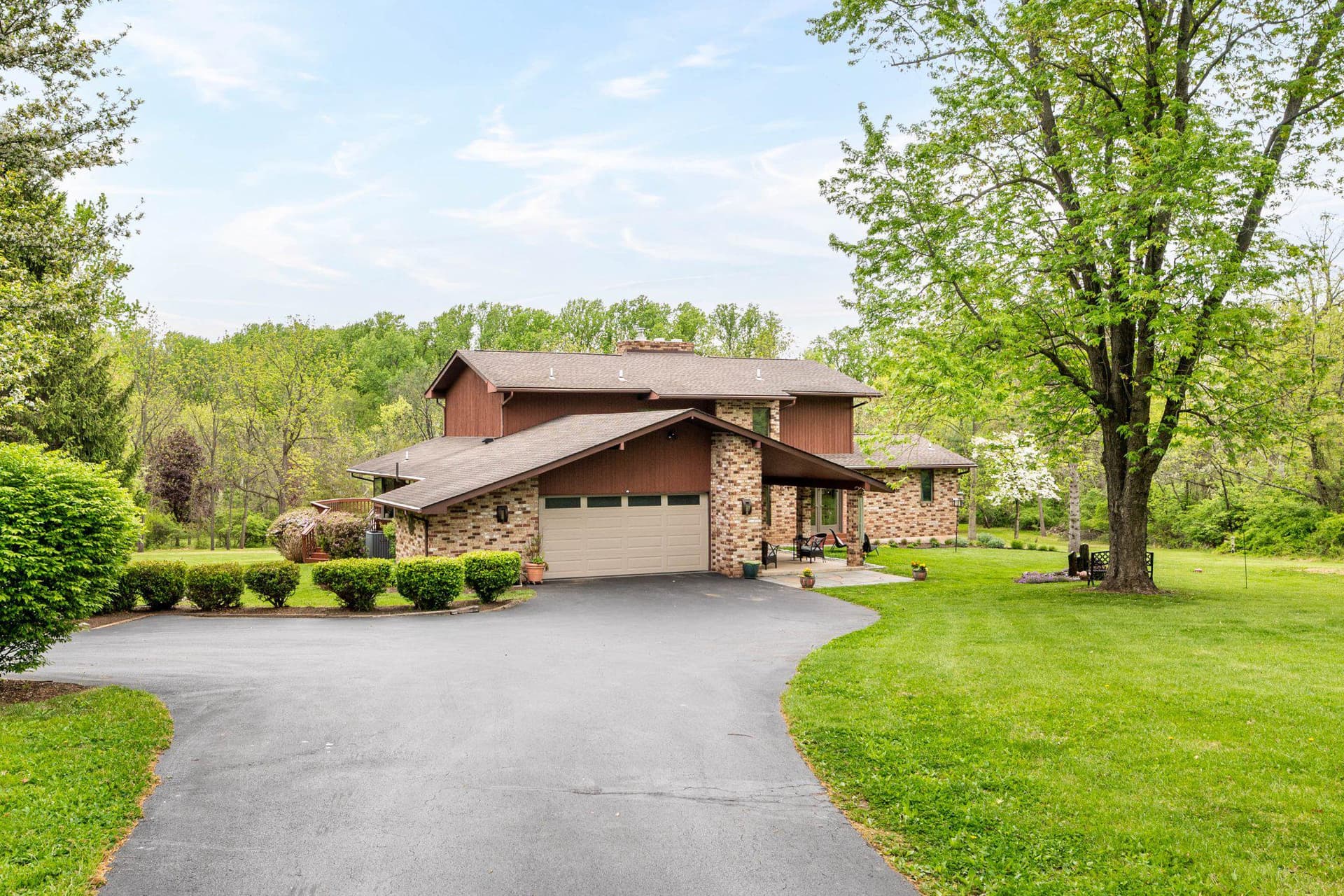 703 Ridge Road photo 3
