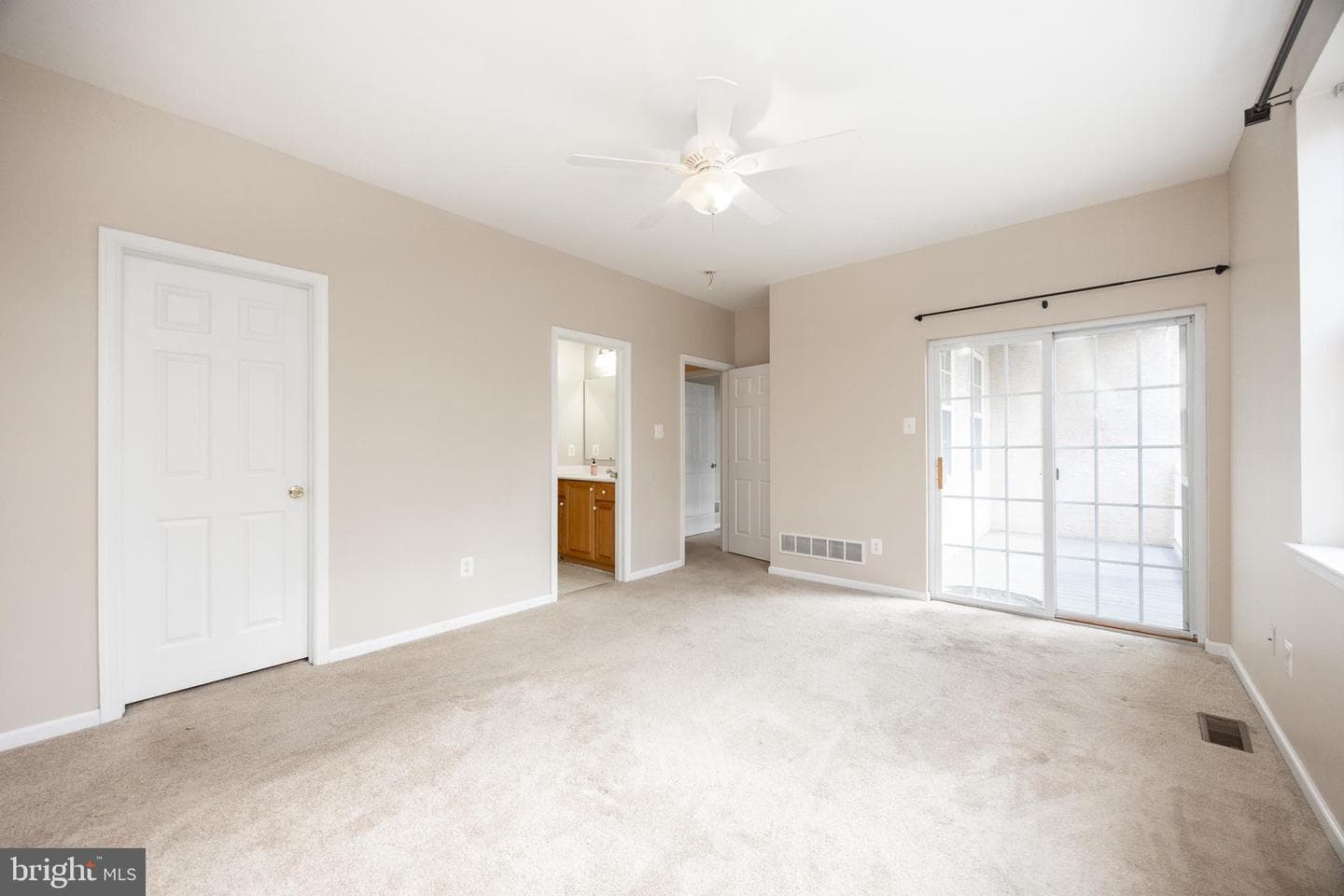 206 Riverbirch Circle #401 photo 24
