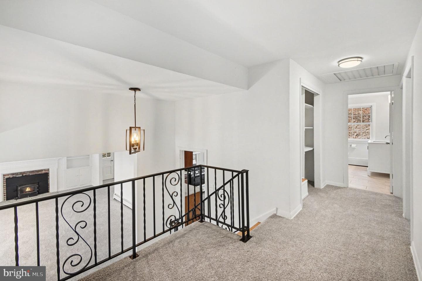 542 Upper Weadley Road photo 33