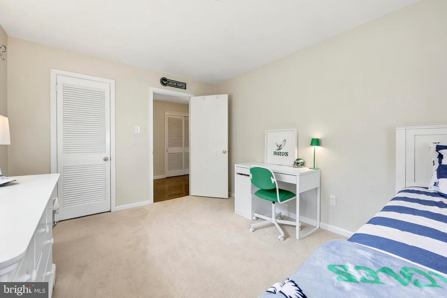 566 Upper Weadley Road photo 37