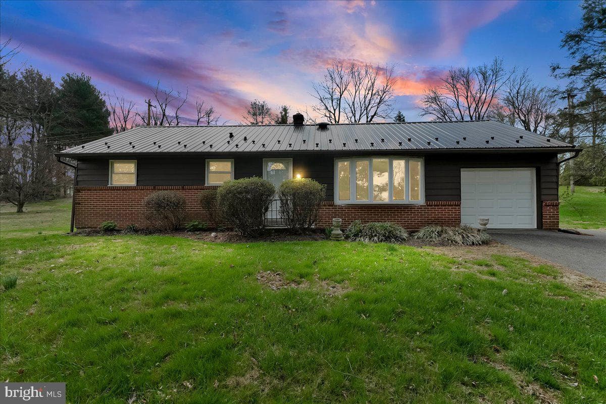 20 Holly Drive photo 2