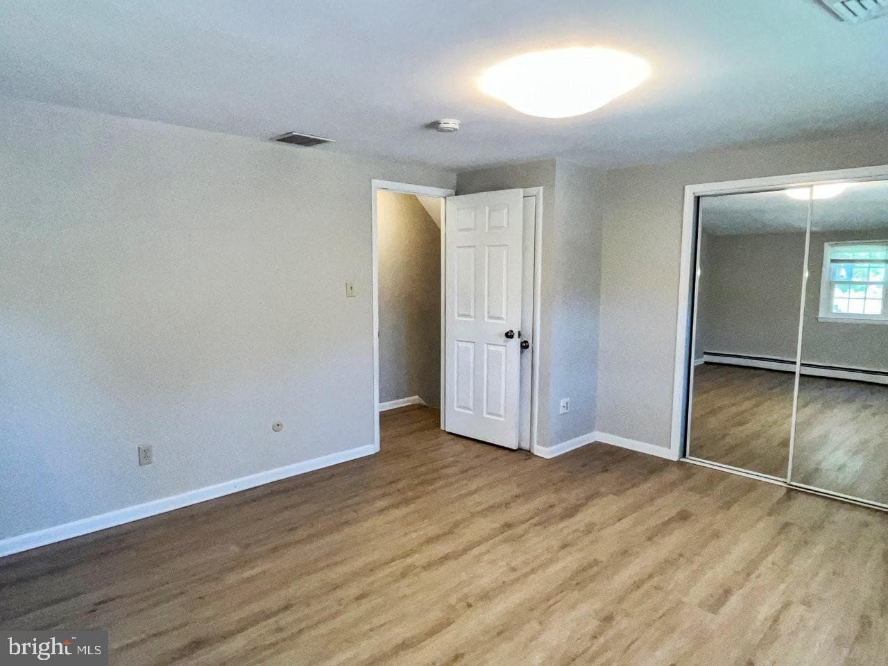 1526 Telegraph Road photo 15