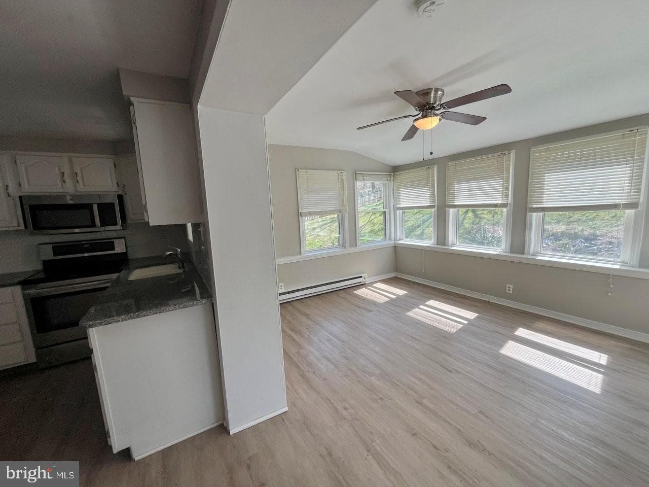 1526 Telegraph Road photo 5