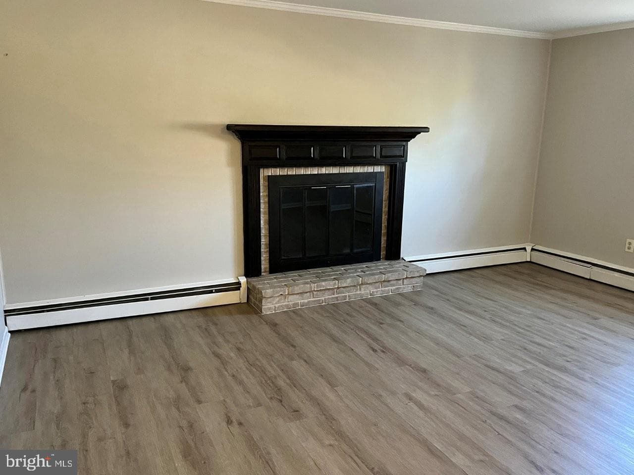 1526 Telegraph Road photo 9