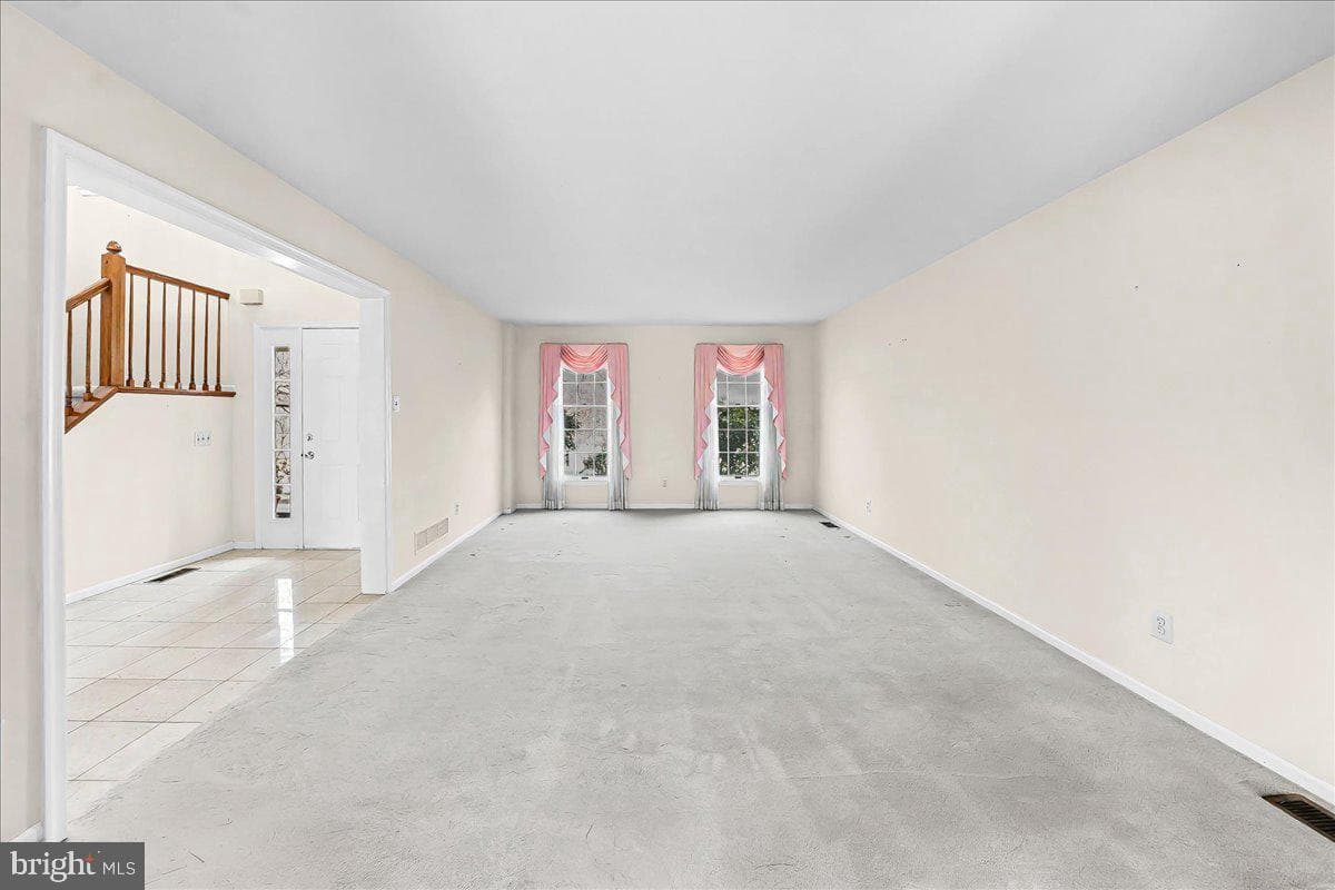 100 Trowbridge Lane photo 11