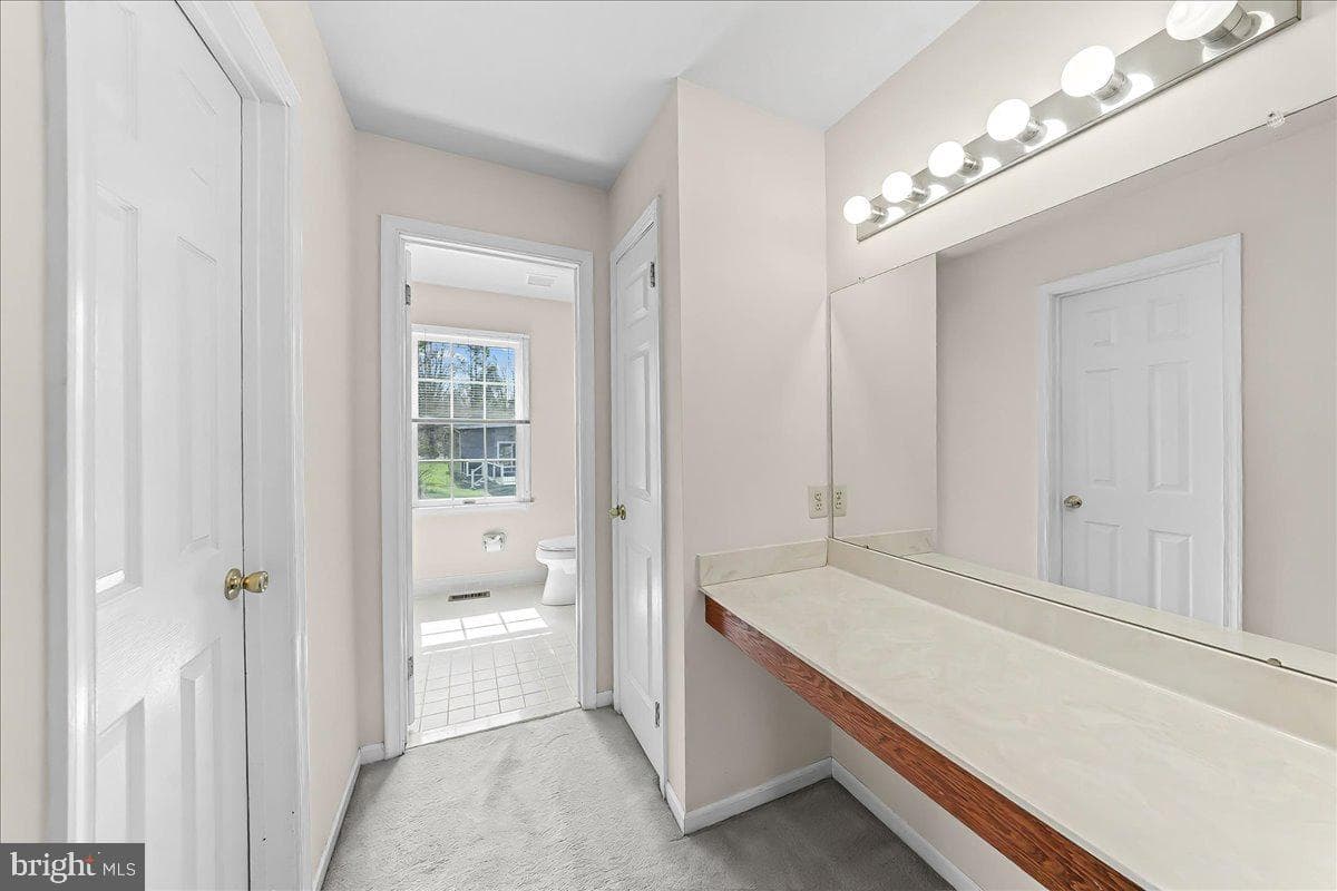 100 Trowbridge Lane photo 29