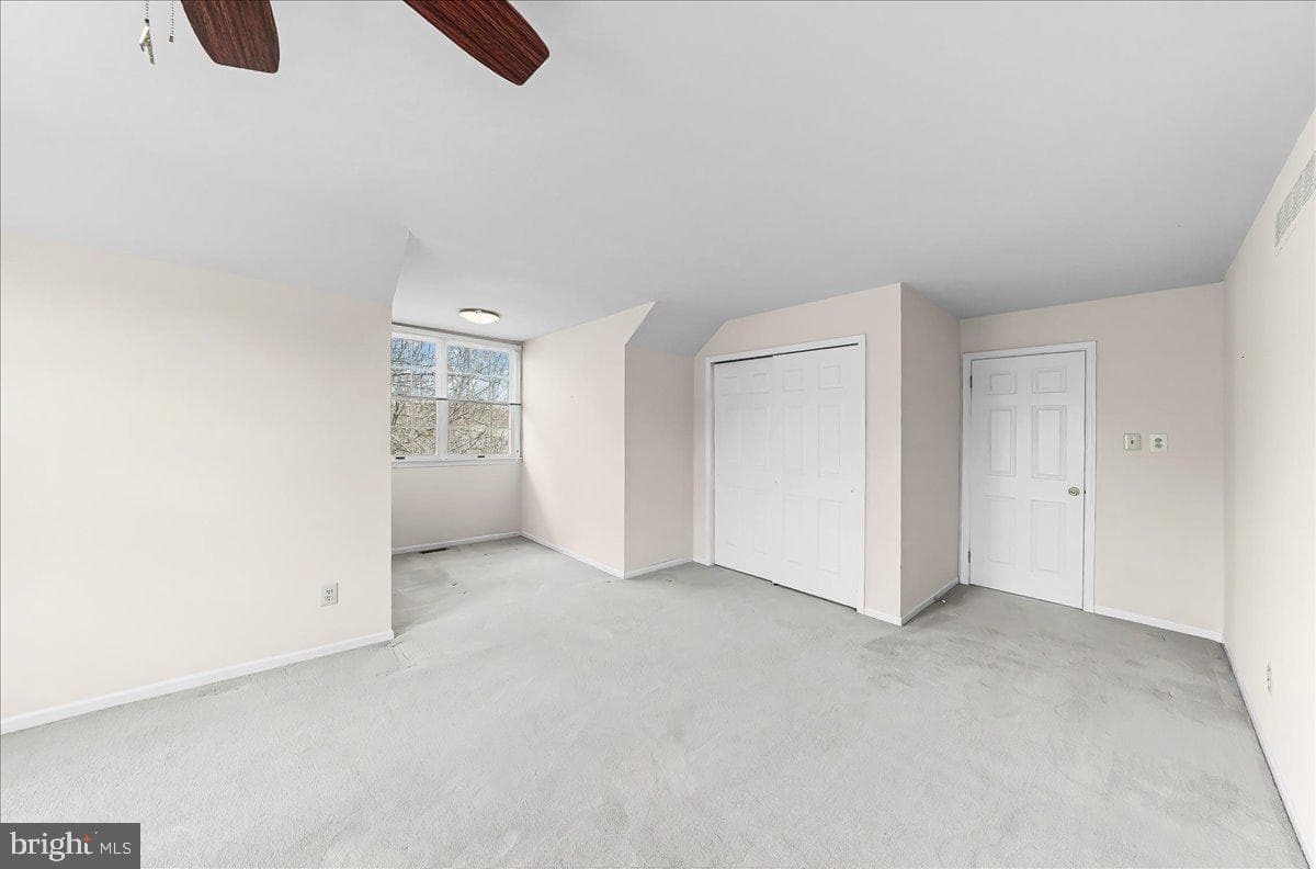100 Trowbridge Lane photo 37