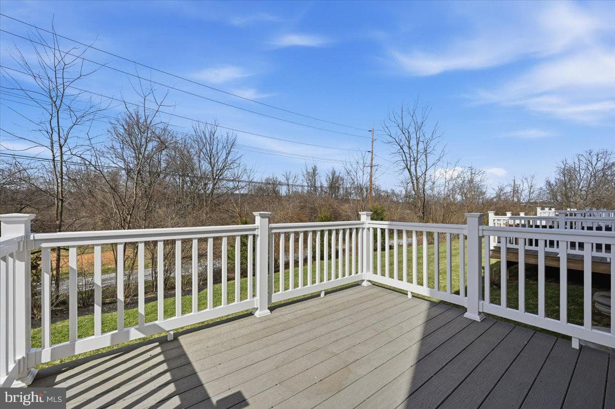279 Red Leaf Lane photo 30
