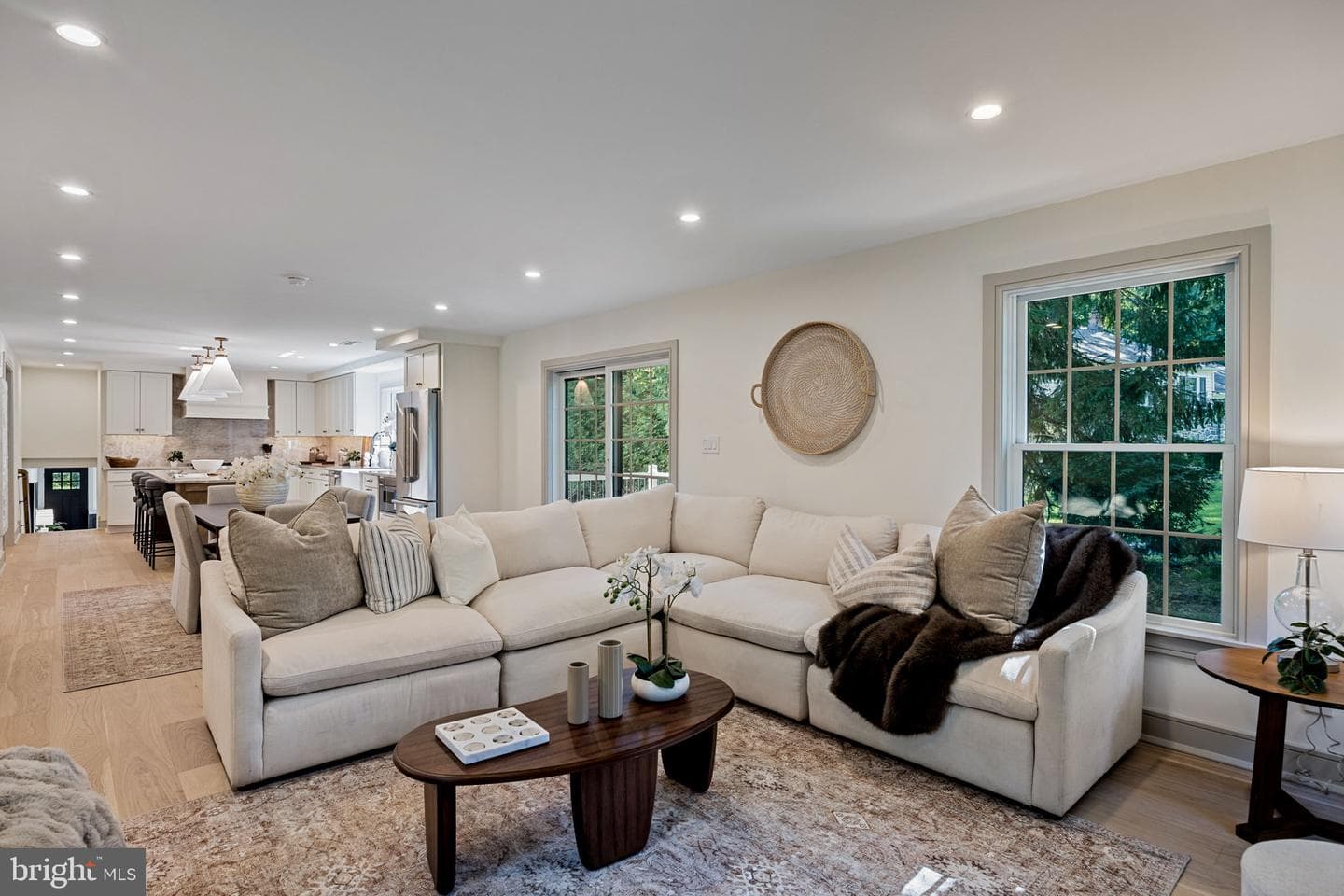 1179 Beaumont Road photo 25