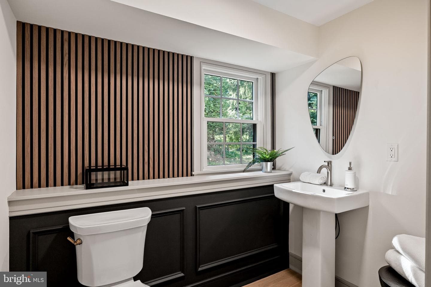 1179 Beaumont Road photo 31