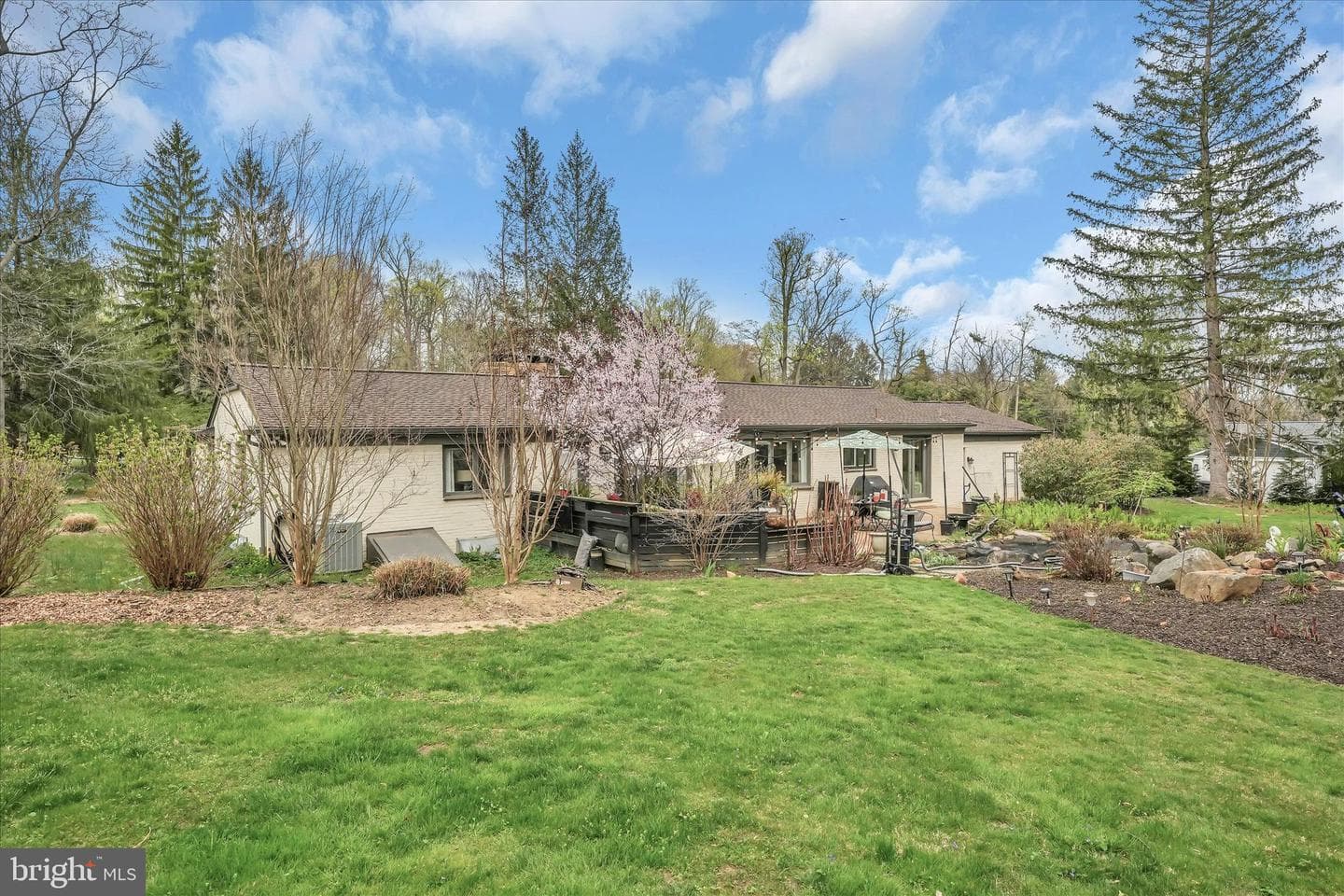 104 Unicorn Lane photo 3