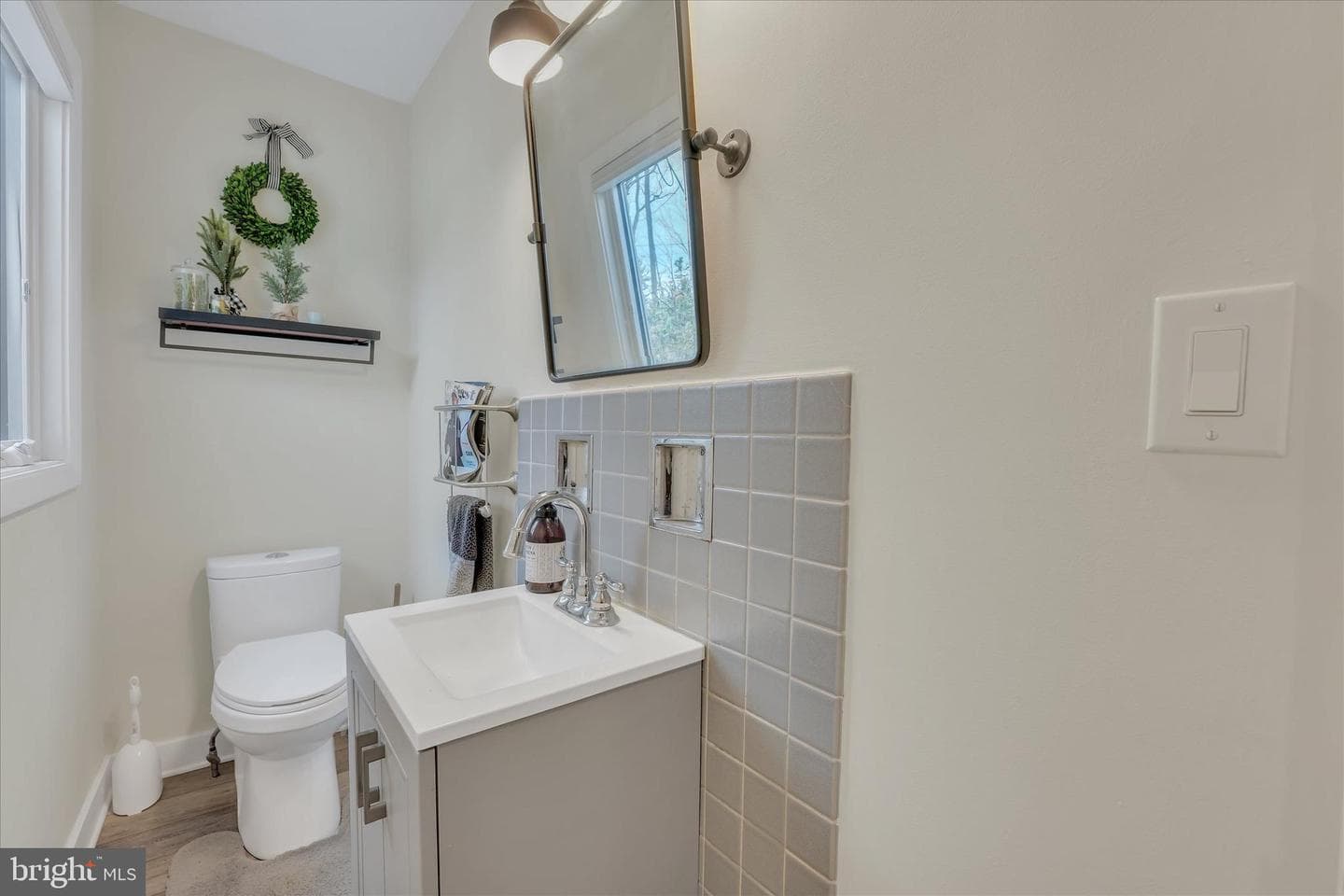 104 Unicorn Lane photo 34