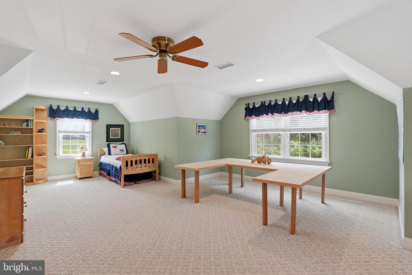 106 Nathaniel Lane photo 34