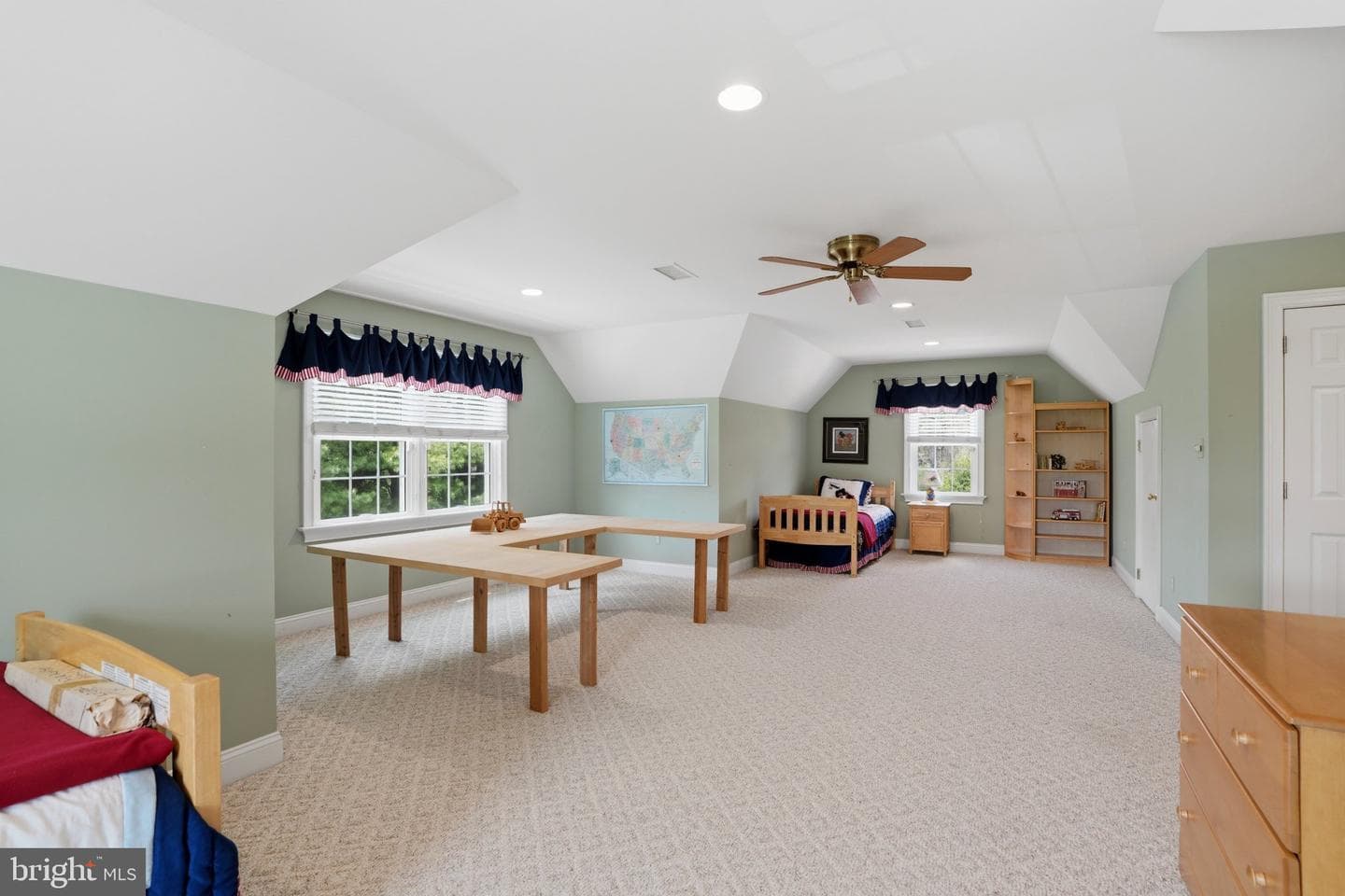 106 Nathaniel Lane photo 35