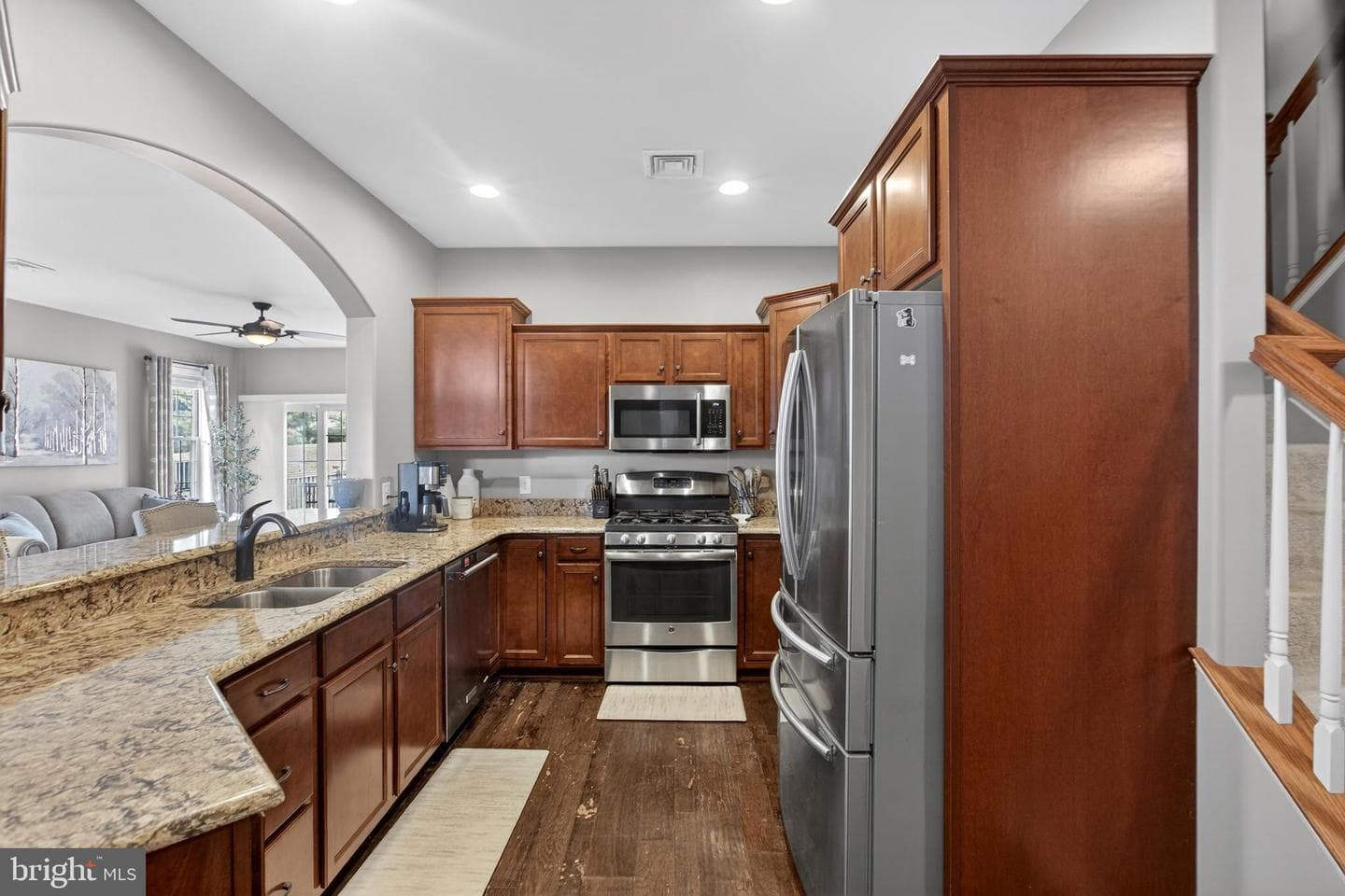 410 Laurel Ridge Path photo 9
