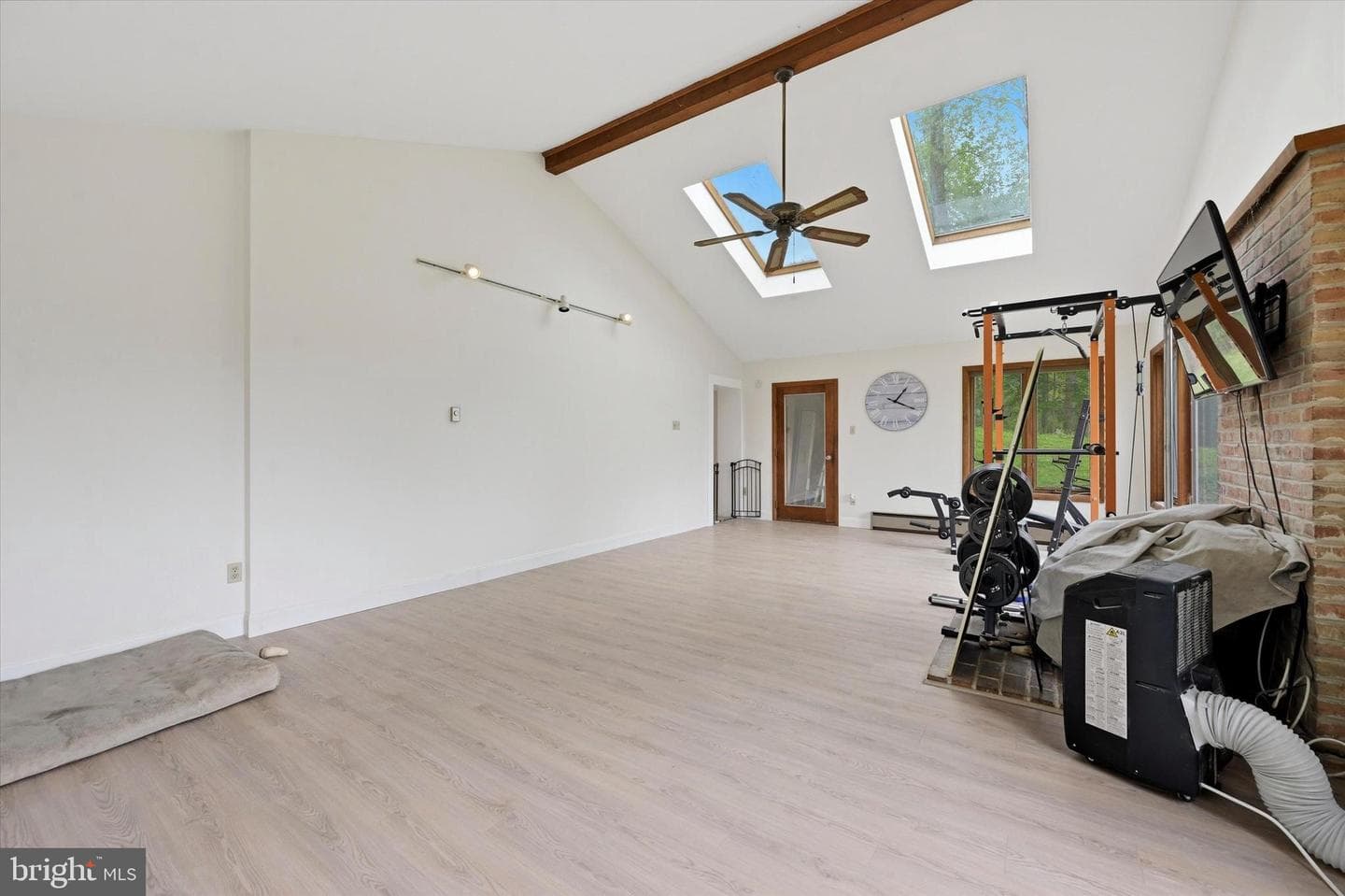 1551 Conestoga Road photo 18