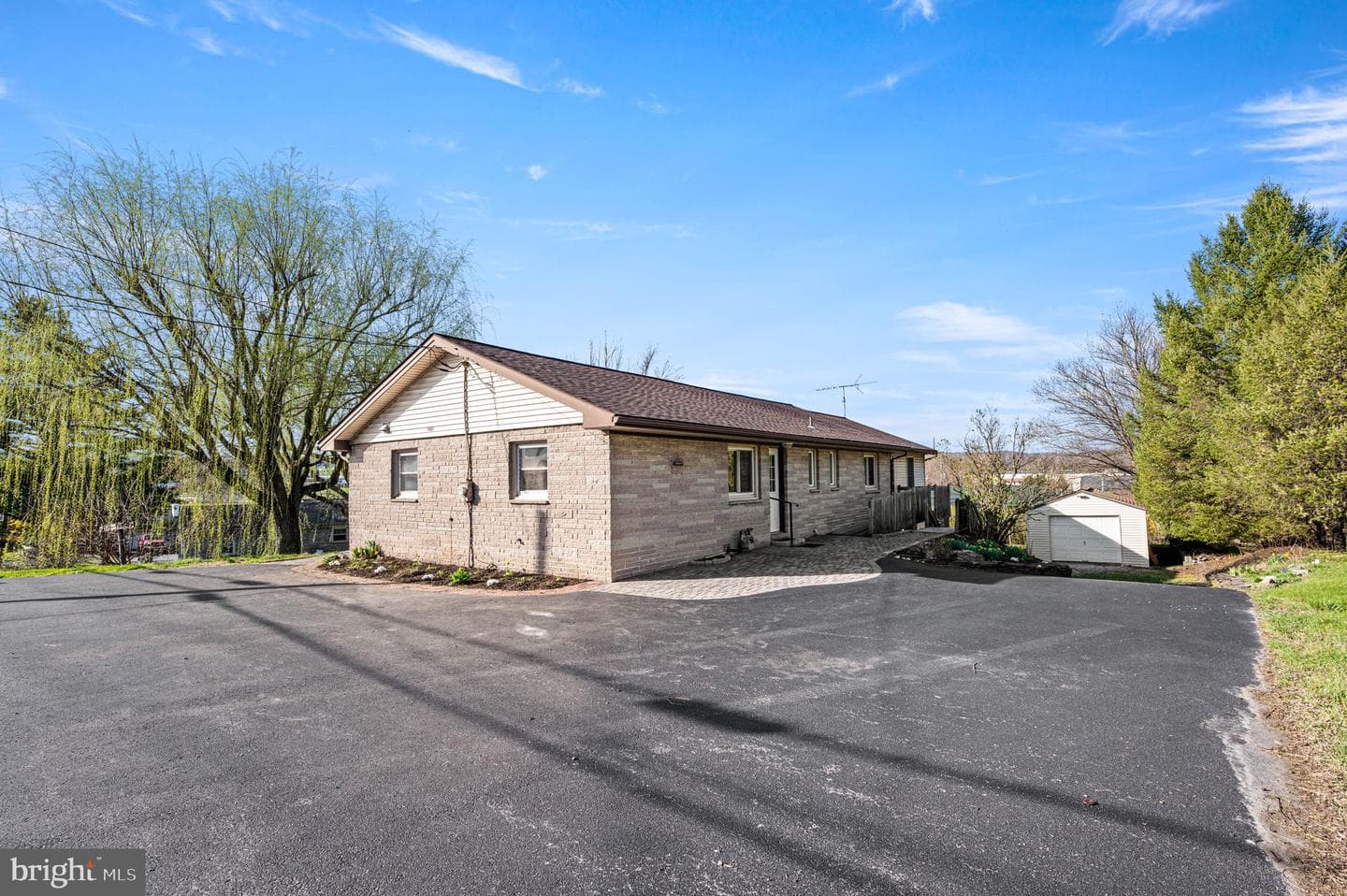 4951 Horseshoe Pike photo 3
