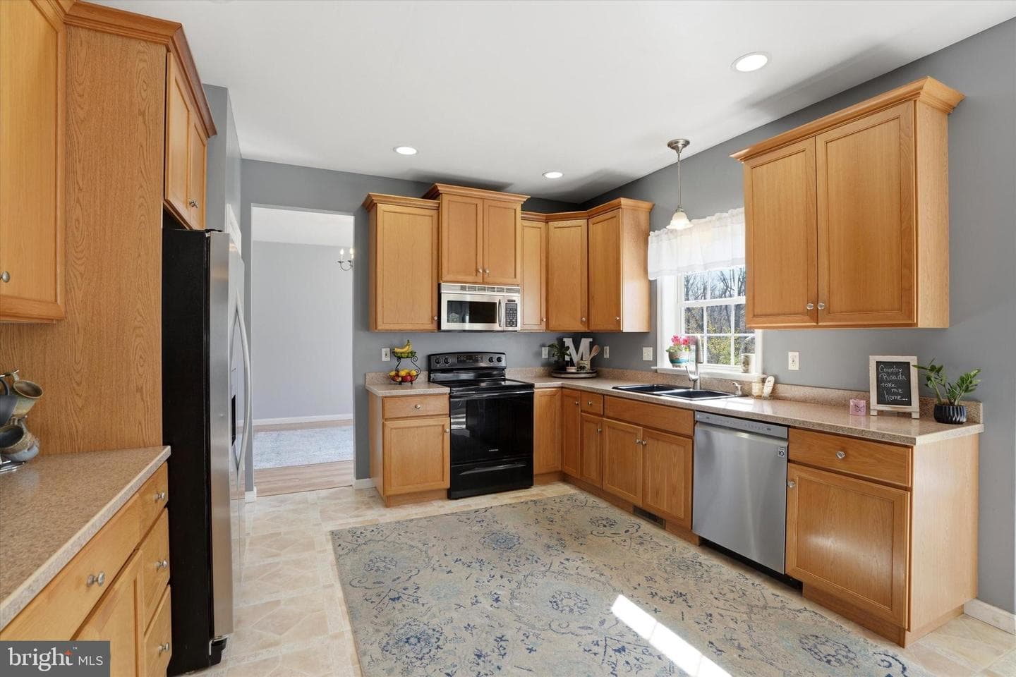 196 Sugarman Road photo 3