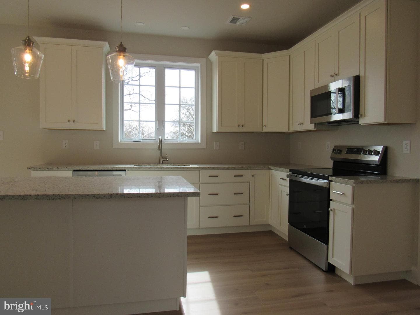 957 Spring City Road photo 16