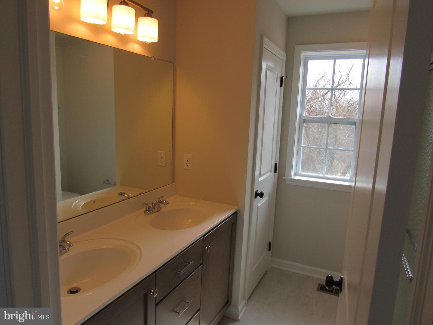 957 Spring City Road photo 35