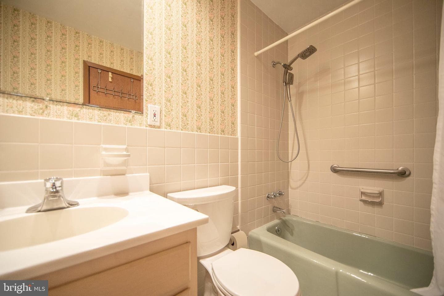 408 Chesterfield Drive photo 24