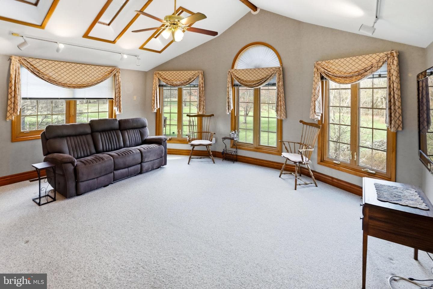 42 Eleanor Drive photo 23