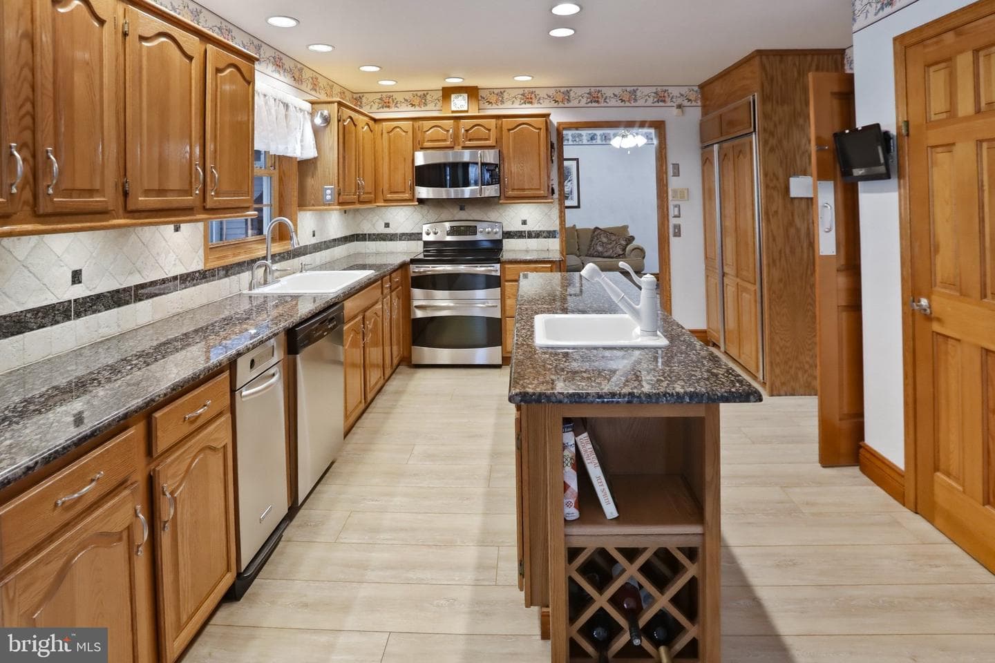42 Eleanor Drive photo 27
