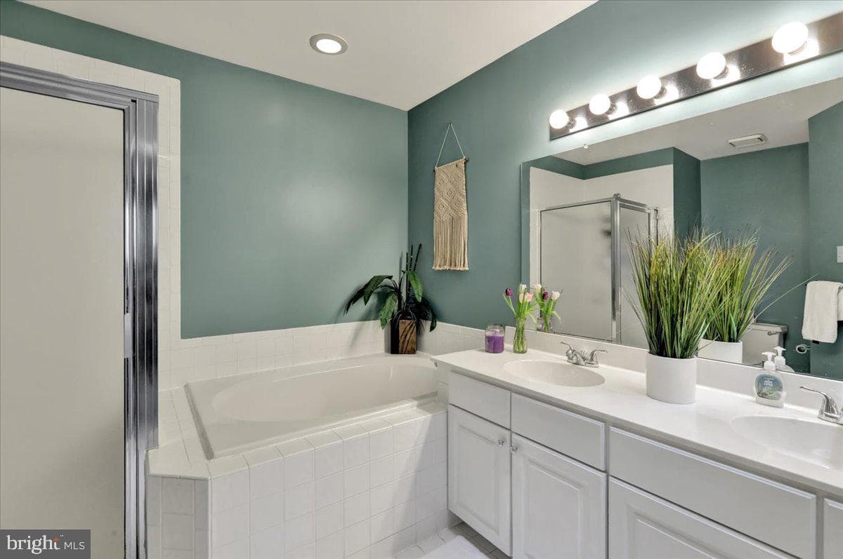 1302 Coventry Pointe Lane #1302 photo 19