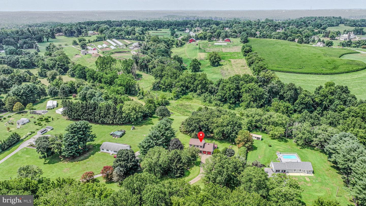 893 Old Forge Road, Oxford