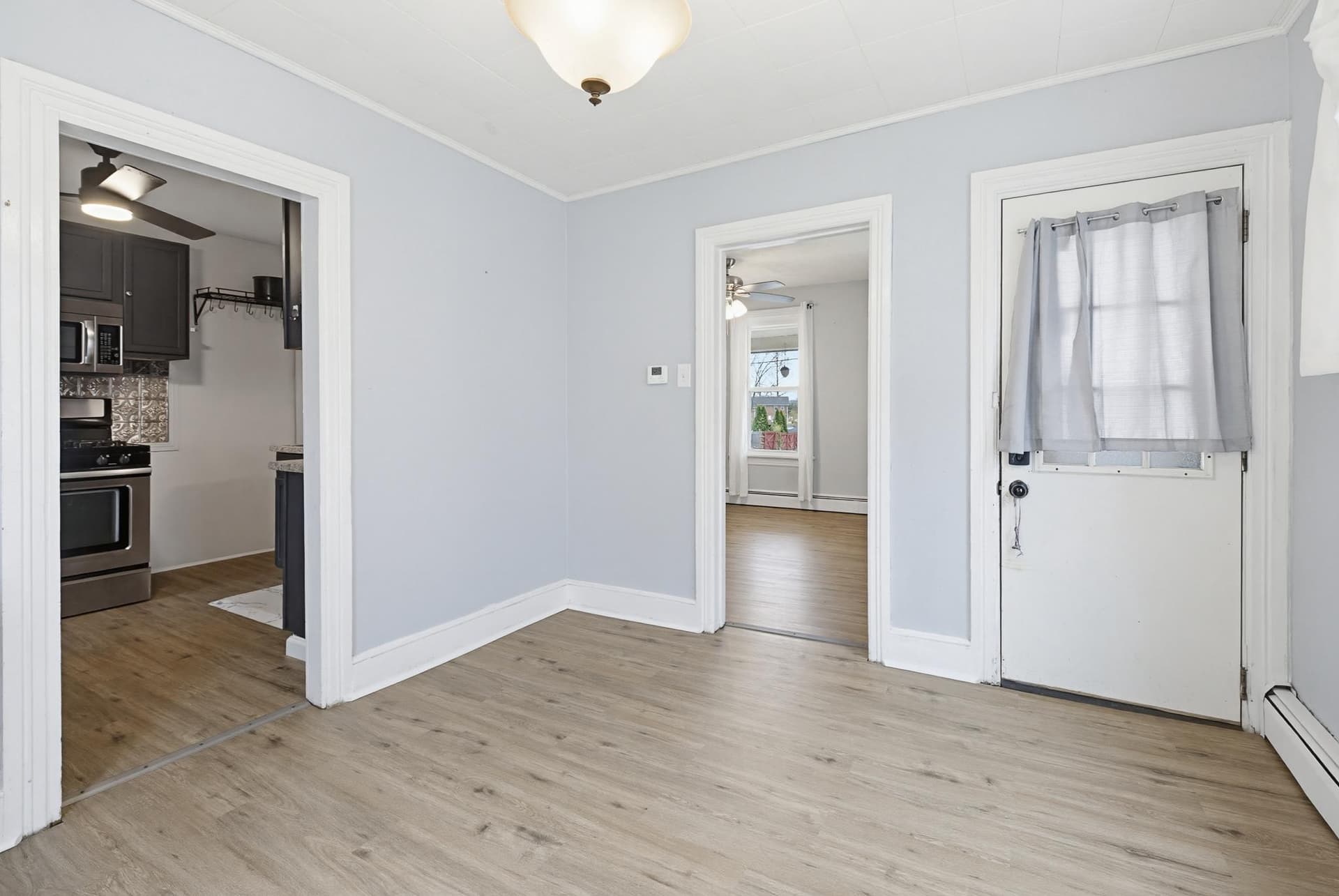 429 Hodgson Street photo 11
