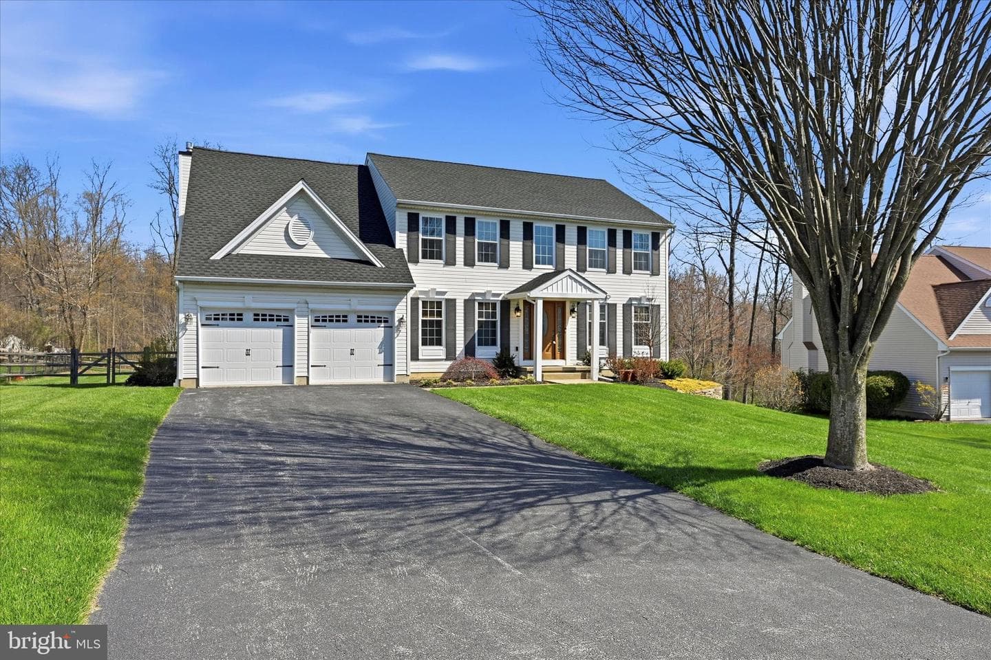 140 Durham Drive photo 2