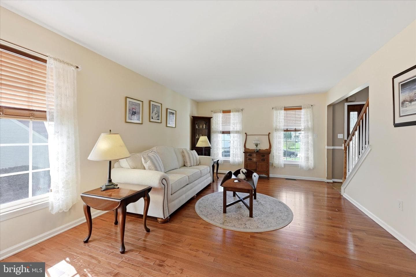 140 Durham Drive photo 3