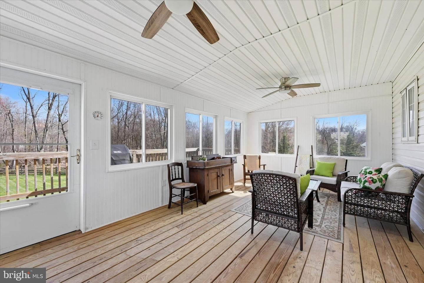 140 Durham Drive photo 8