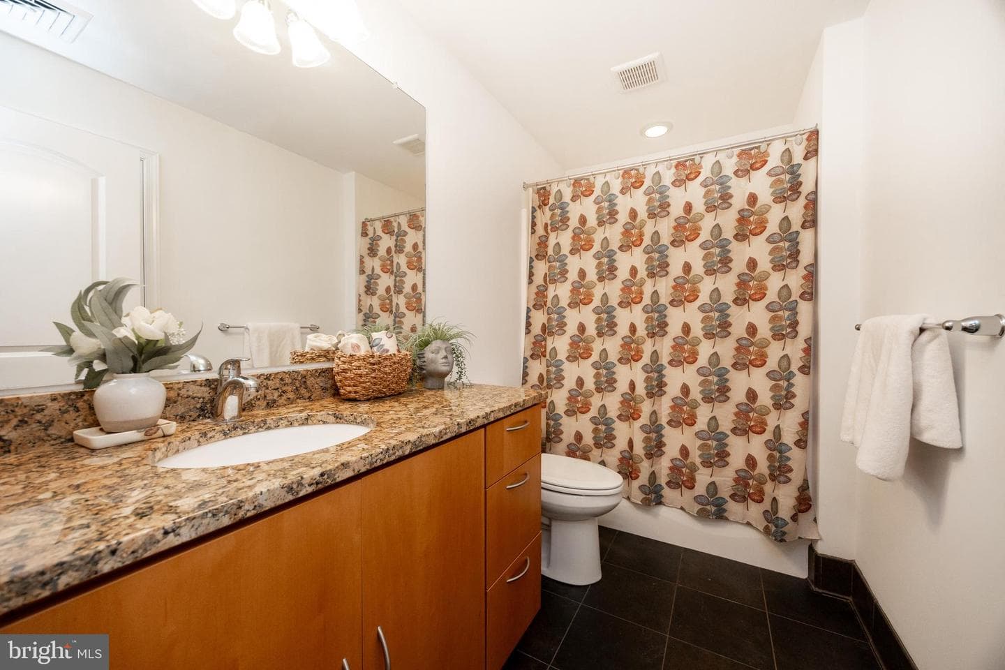 1417 Honeysuckle Court photo 21