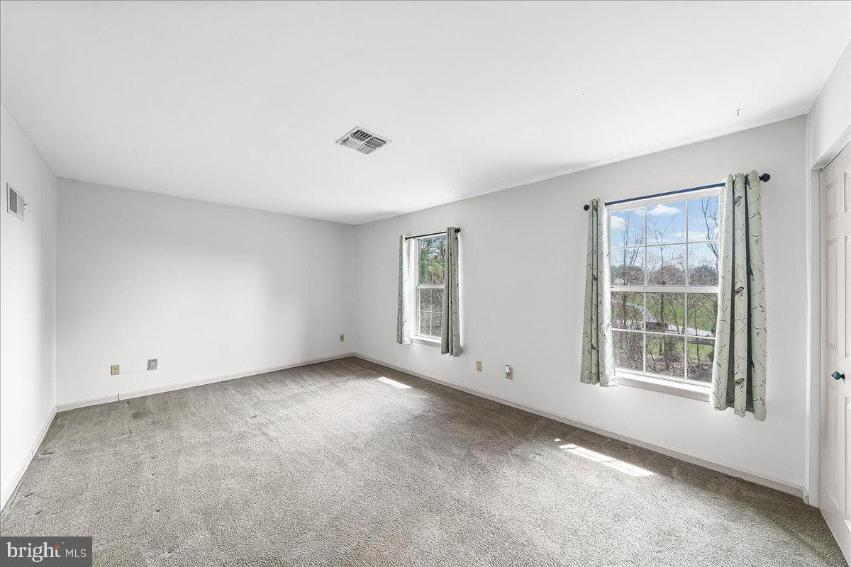 732 Bradford Terrace photo 13