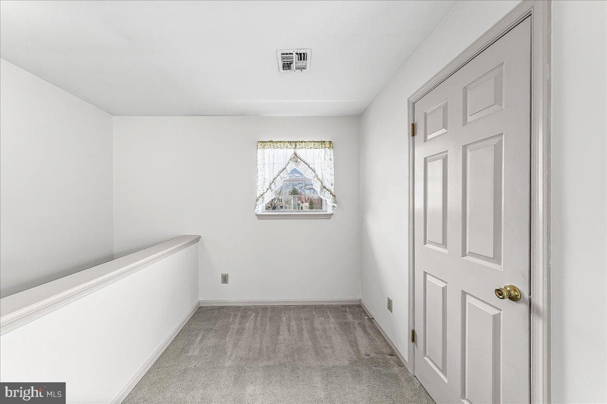 732 Bradford Terrace photo 8