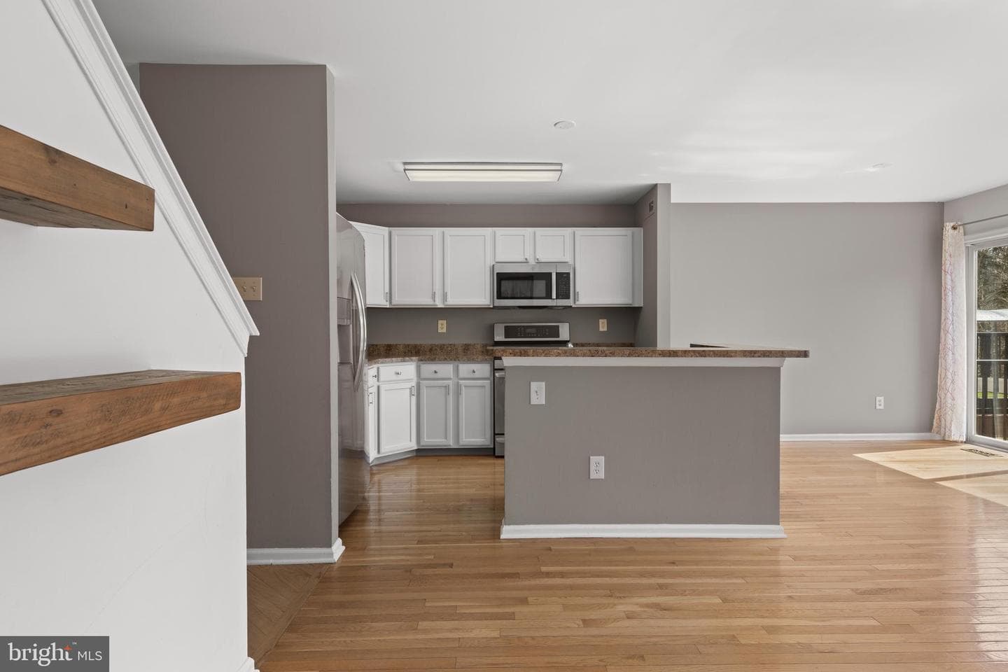 112 Stewarts Court #406 photo 15