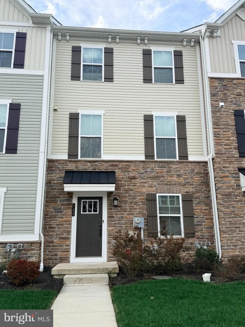745 Quarry Road, Malvern